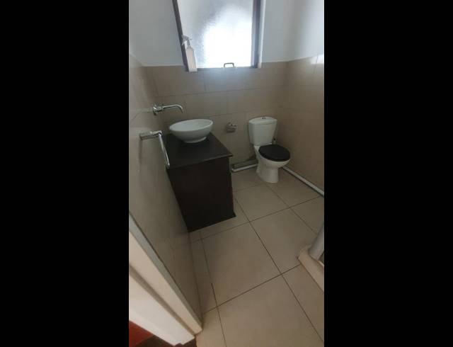 2 BEDROOM PROPERTY TO RENT IN SUNNYSIDE